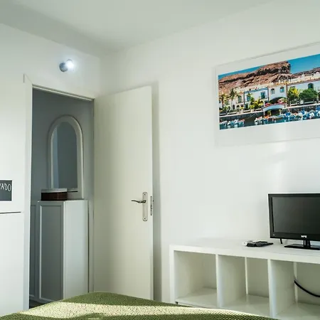 Vakantiehuis Acogedor Muy Luminoso *